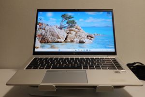 HP EliteBook 840 G7 10è génération 16GB de RAM SSD 512GB Windows 11 Professionnel Anti-choc en alu