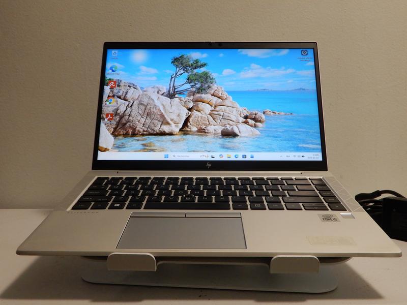 HP EliteBook 840 G7 10è génération 16GB de RAM SSD 512GB Windows 11 Professionnel Anti-choc en alu