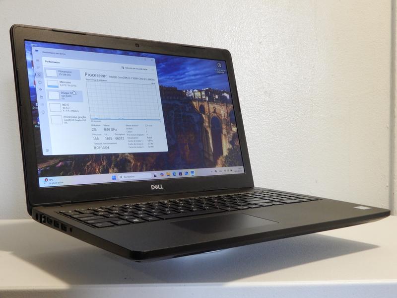 Image 1 de Dell Latitude 3580 – Core i5 7è Gén | 16GB RAM | SSD 512GB – Rapide et Fiable !